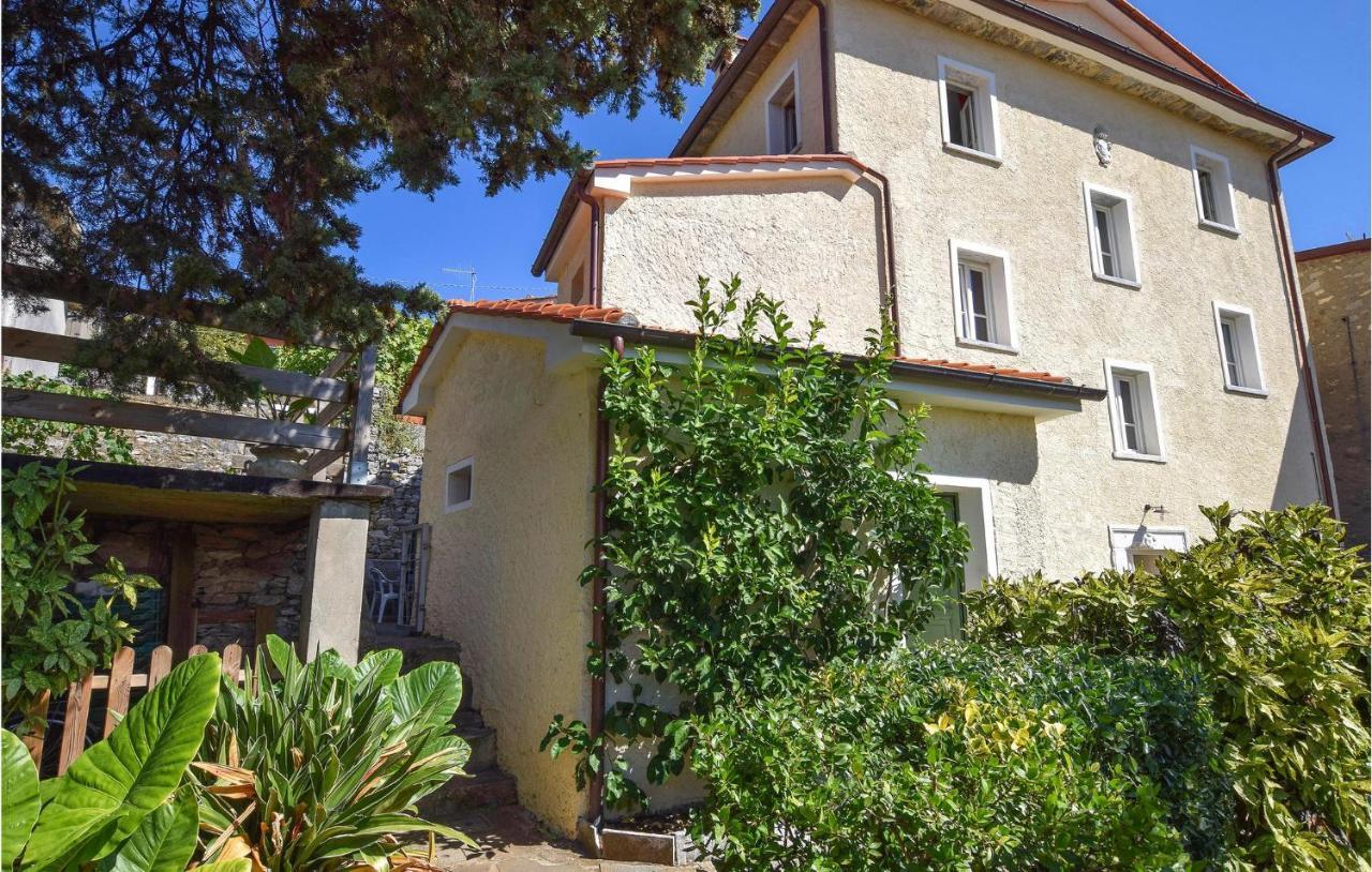 5 Bedroom Amazing Home In Fabbiano Fabbiano  Exterior photo